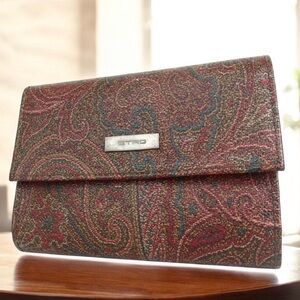 ETRO Signature Paisley Trifold Wallet 😍🌸